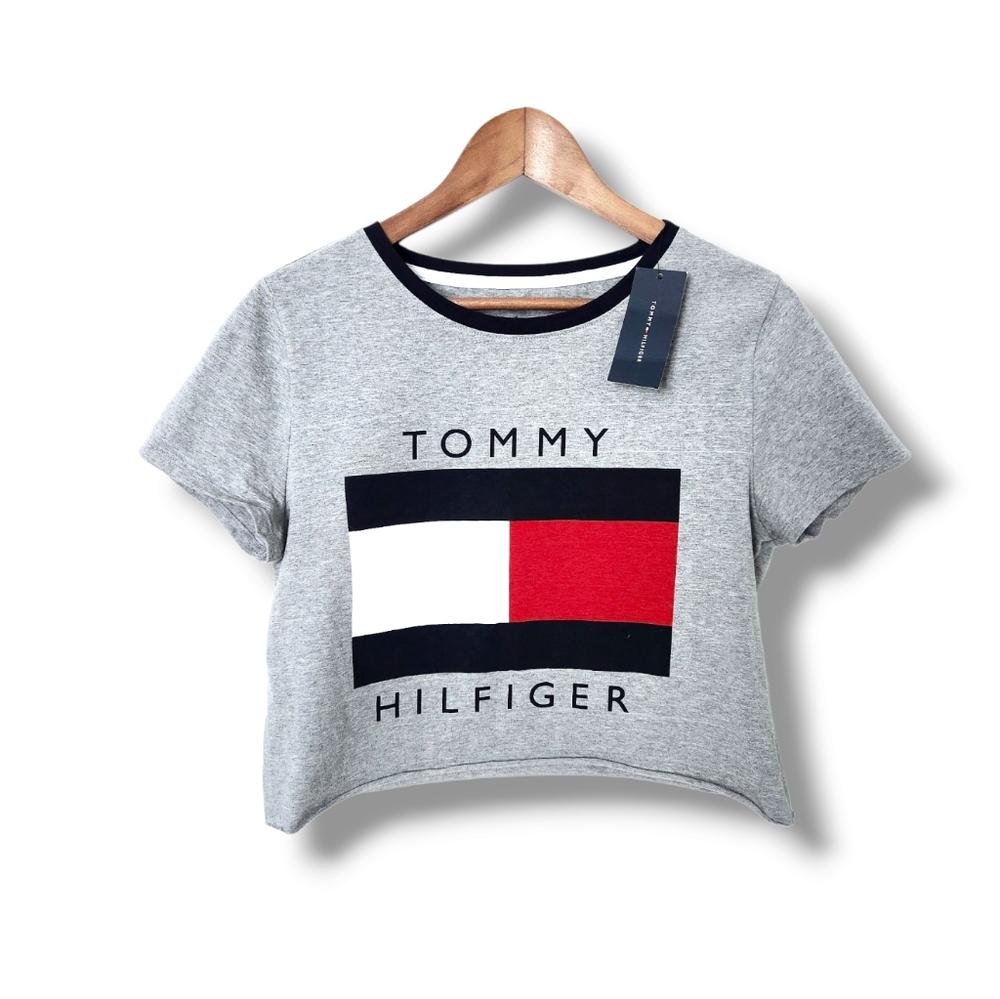 Tommy Hilfiger Raw Hem Graphic Crop T-shirt | M